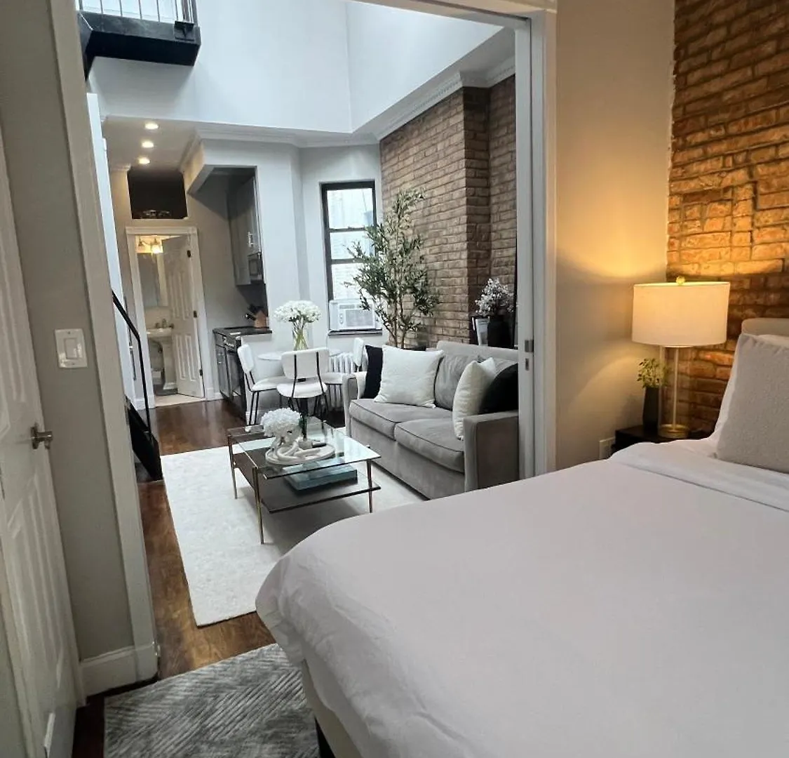 Gorgeous Exposed Brick 1 Bedroom Plus Private Roof Deck! نيو يورك 0*,